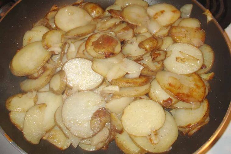 fried potatoes and onions in oven