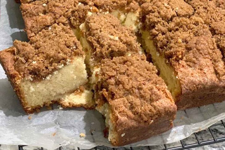 Classic Coffee Cake - Masters Of Kitchen