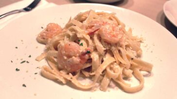 Creamy Shrimp Fettuccine Pasta