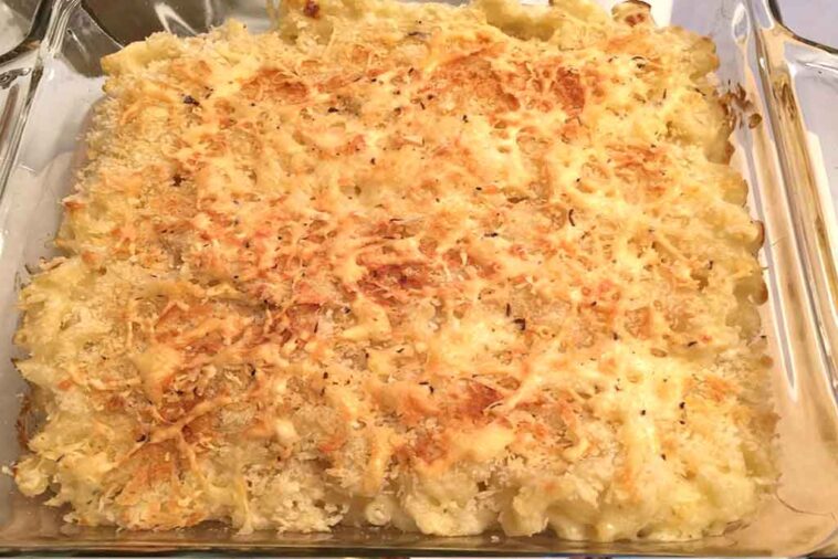 Lobster Mac and Cheese with Bacon Bread Crumbs