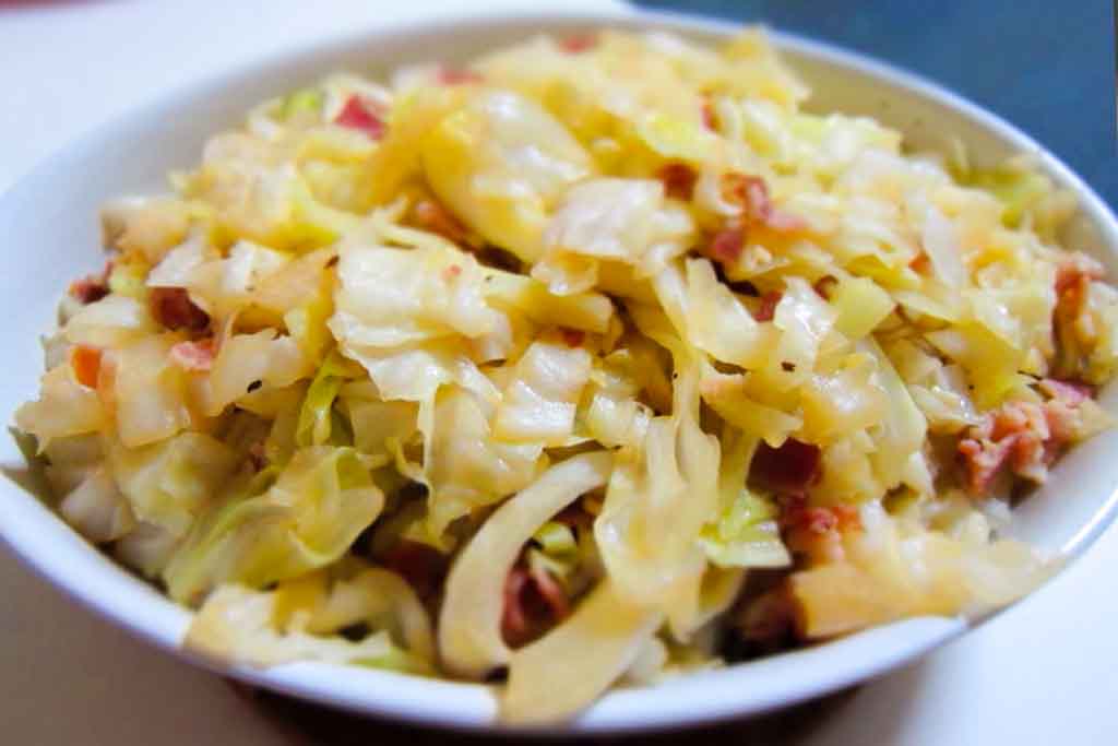 Fried Cabbage With Bacon And Onions - Masters of Kitchen