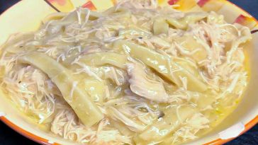 Slow Cooker Chicken And Noodles