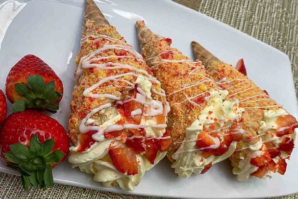 Strawberry Crunch Cheesecake Cones