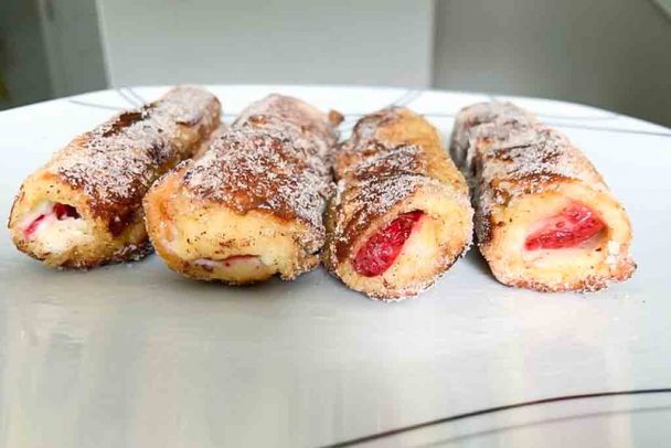 Strawberry French Toast Roll-Ups