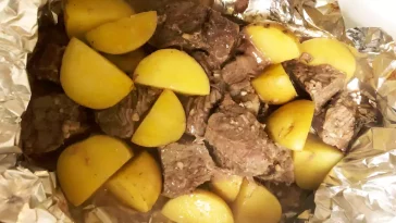 Garlic Steak & Potato Foil Packets